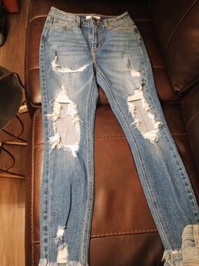 Cello Distressed Light Blue Cropped Skinny Jeans